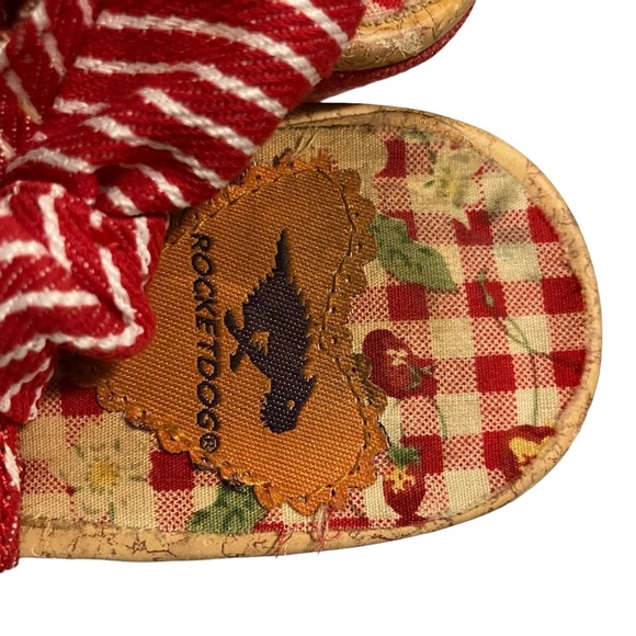 Rocket Dog Red White Striped 4” Wedge Sandals Peep Toe Open Heel Bows - Picture 2 of 7